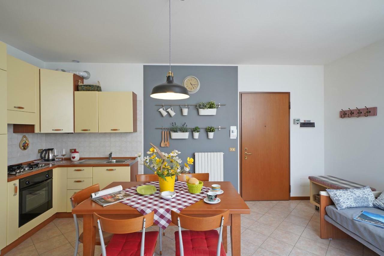 Torri Centro Appartement Torri Del Benaco Buitenkant foto