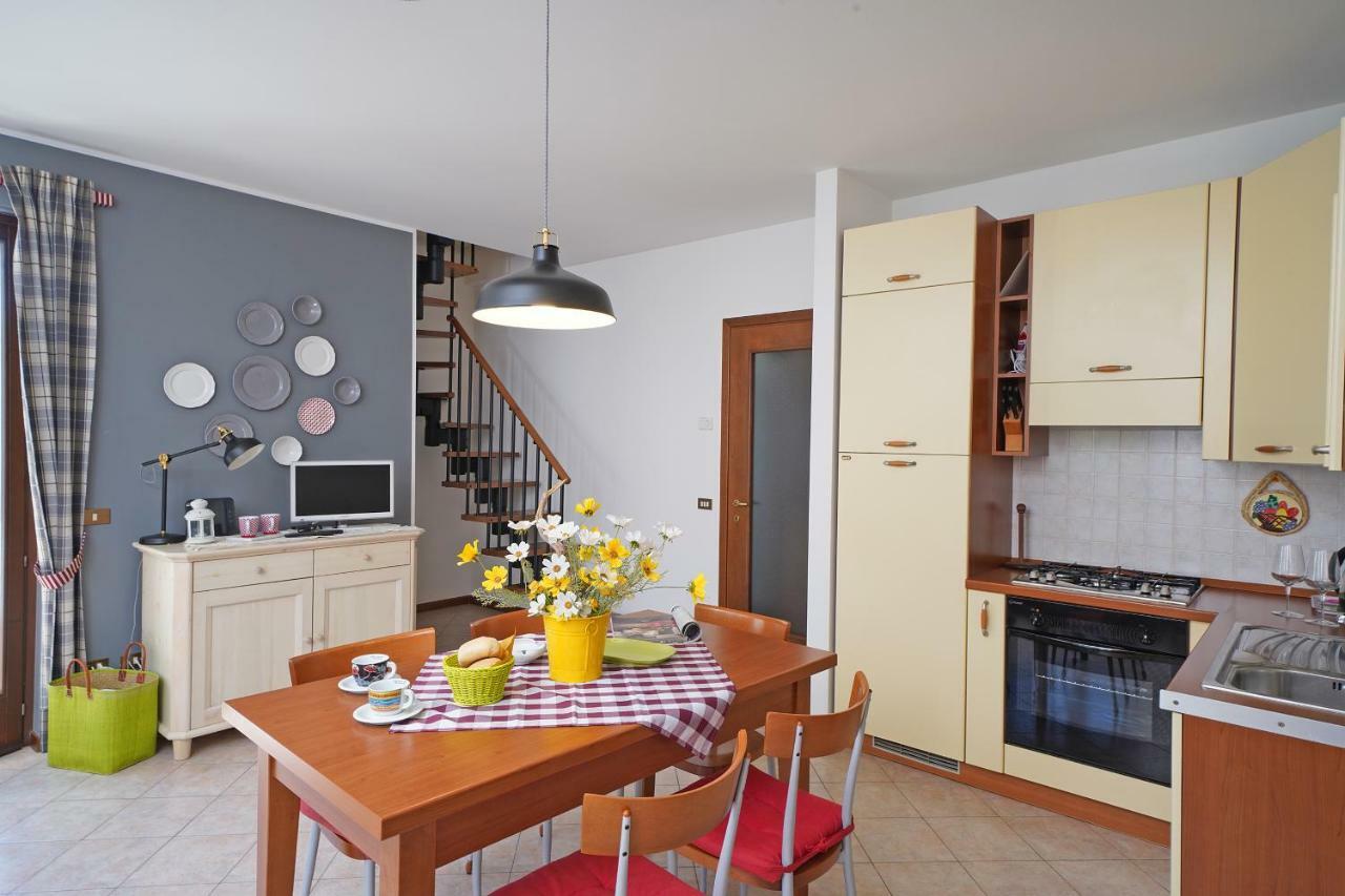Torri Centro Appartement Torri Del Benaco Buitenkant foto