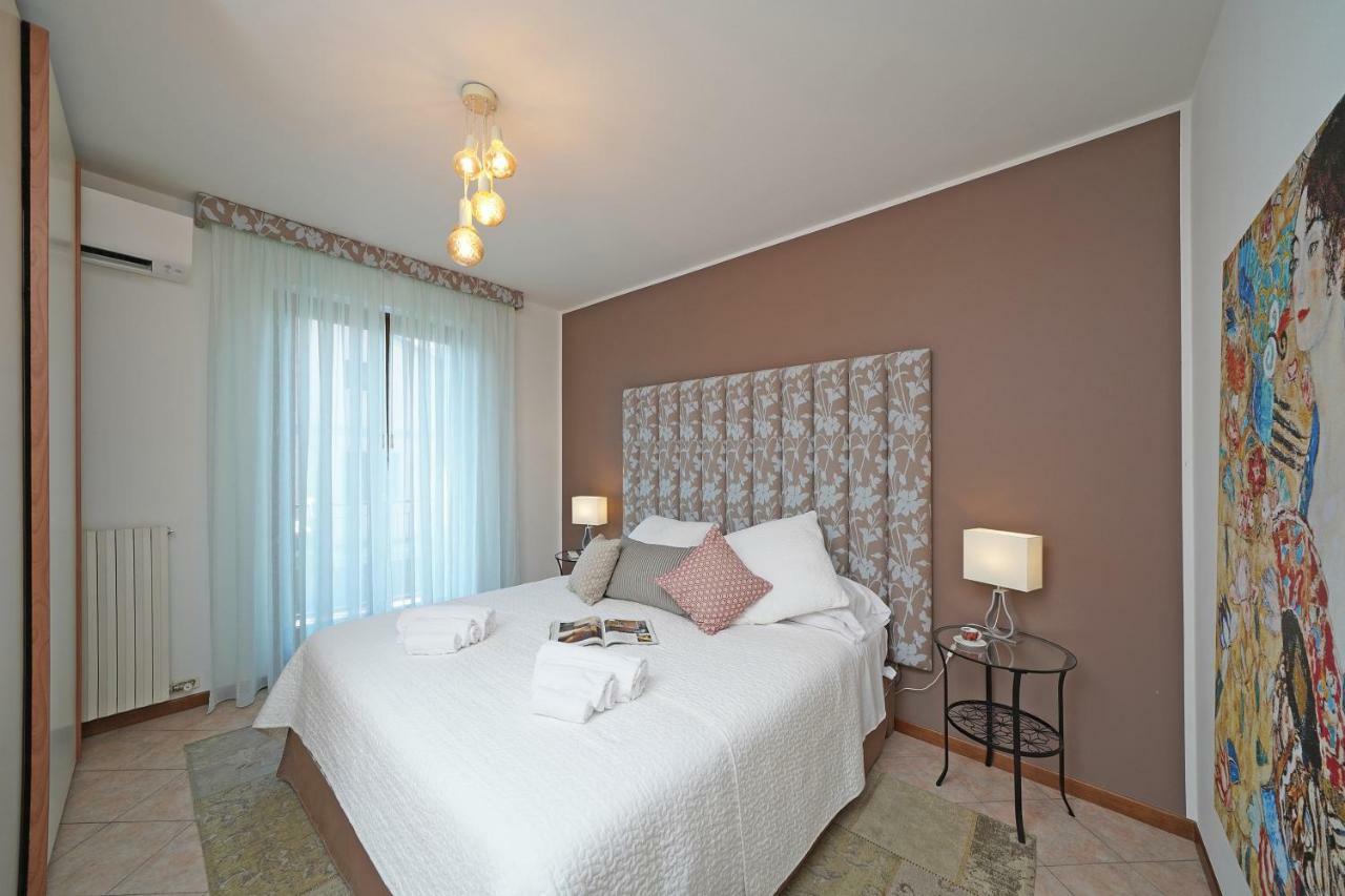 Torri Centro Appartement Torri Del Benaco Buitenkant foto