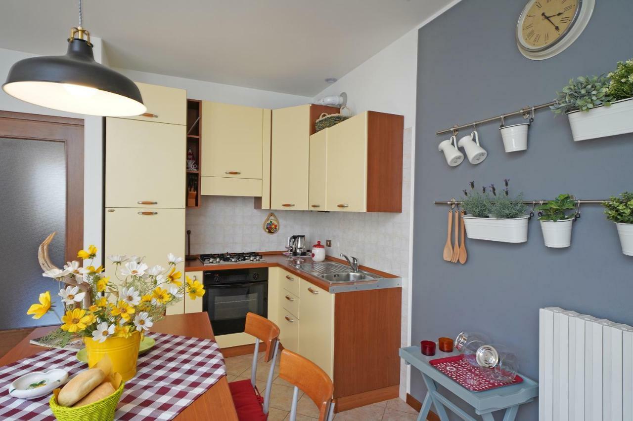 Torri Centro Appartement Torri Del Benaco Buitenkant foto